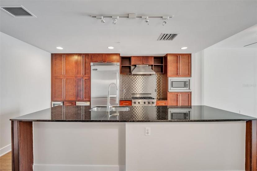 Picture of 1120 E Kennedy Boulevard Unit 615, Tampa FL 33602