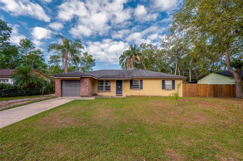 Picture of 105 Laguna Ct, Sanford FL 32773