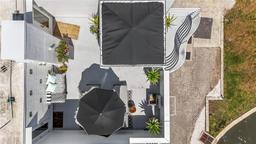 Picture of 4950 Bayshore Boulevard Unit 27, Tampa, FL 33611