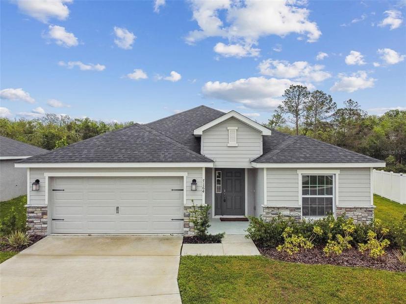 Picture of 7164 Twisting Pines Loop, Zephyrhills FL 33541