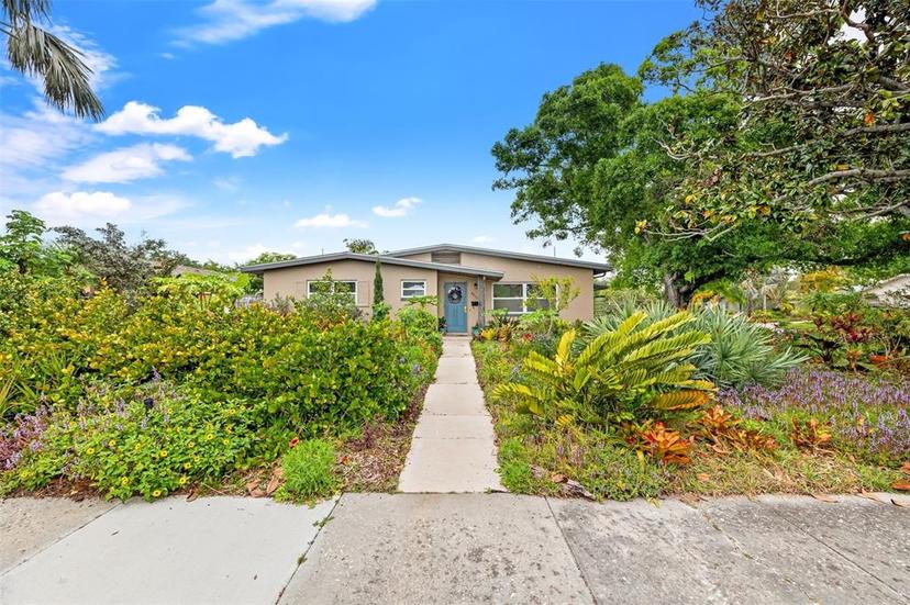 Picture of 6677 Poinsettia Avenue S, St Petersburg FL 33707