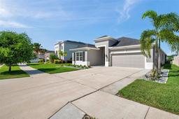 Picture of 17616 Bright Wheat Drive, Lithia, FL 33547