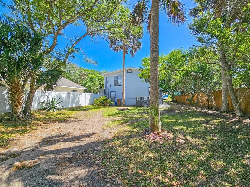 Picture of 1427 S Daytona Avenue, Flagler Beach FL 32136