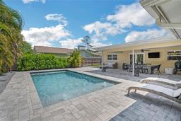 Picture of 1137 86Th Avenue N, St Petersburg, FL 33702