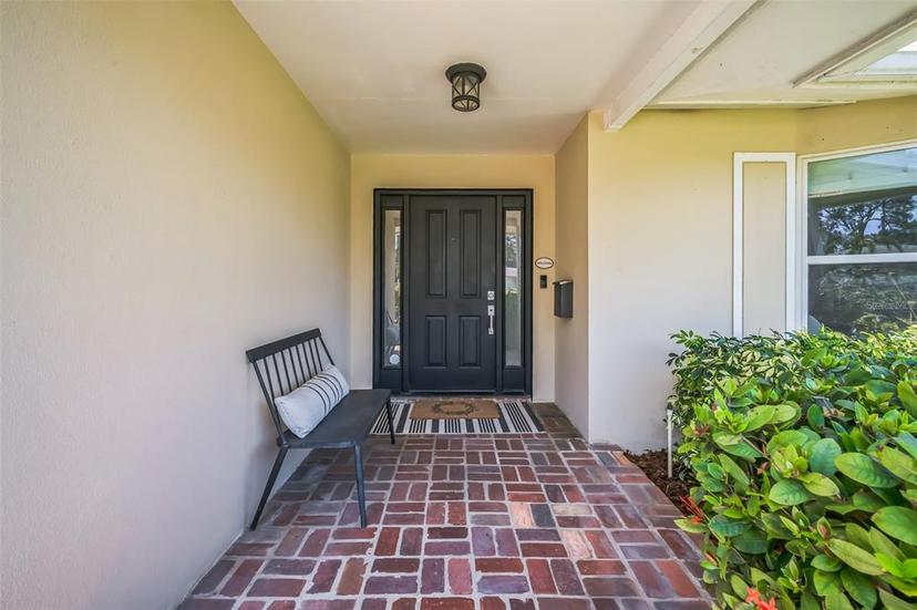 Picture of 1137 86Th Avenue N, St Petersburg FL 33702
