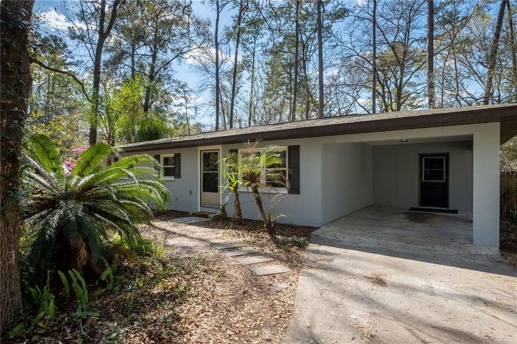 Picture of 4008 NW 29Th Terrace, Gainesville, FL 32605