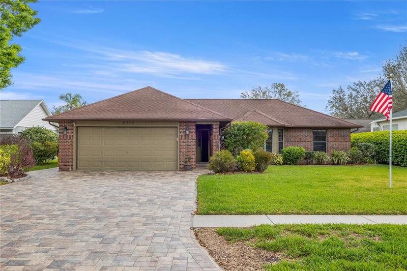 Picture of 6352 Huntington Drive, Zephyrhills FL 33542