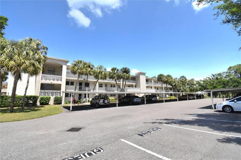 Picture of 940 Virginia Street Unit 304, Dunedin FL 34698