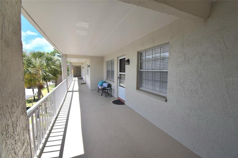 Picture of 940 Virginia Street Unit 304, Dunedin FL 34698