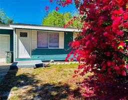 Picture of 855 Marion Drive, Mount Dora, FL 32757