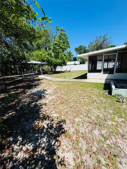 Picture of 855 Marion Drive, Mount Dora, FL 32757