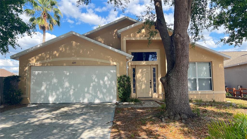 Picture of 1120 Whitewood Way, Clermont, FL 34714