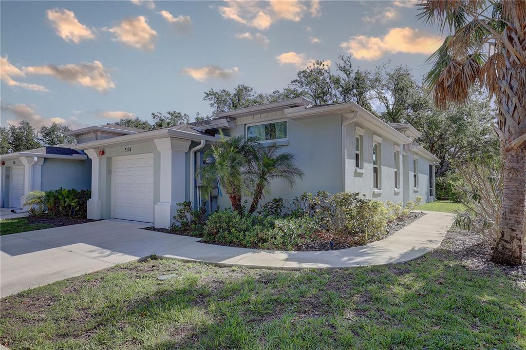 Picture of 5104 2Nd Avenue E, Palmetto, FL 34221