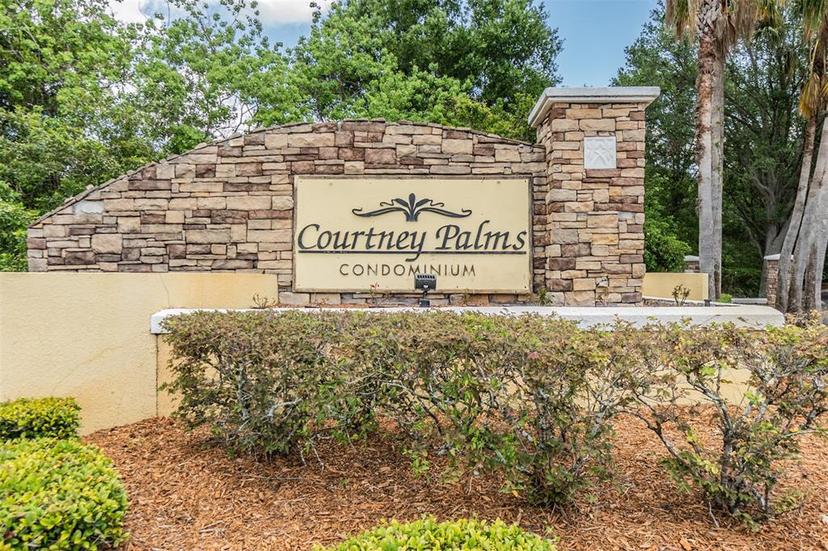 Picture of 10103 Courtney Oaks Circle Unit 103, Tampa FL 33619