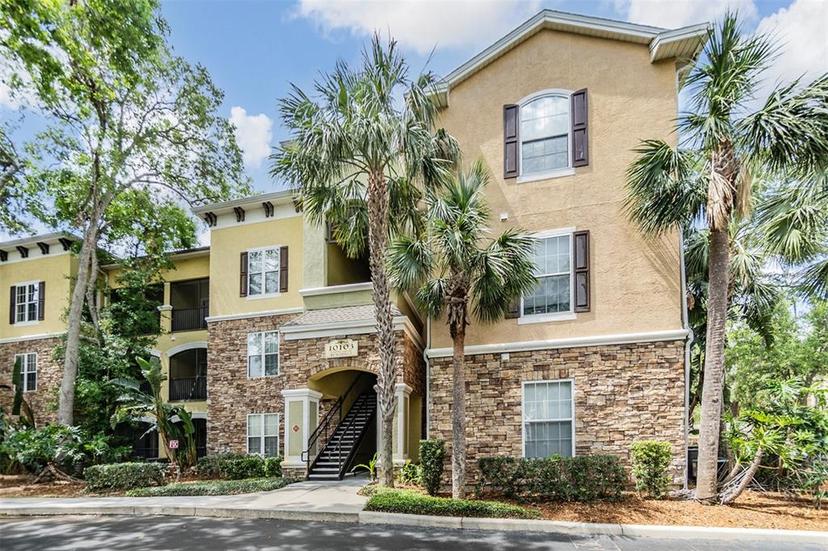 Picture of 10103 Courtney Oaks Circle Unit 103, Tampa FL 33619
