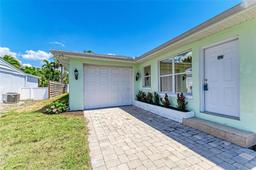 Picture of 148 N Blvd Of The Presidents, Sarasota, FL 34236