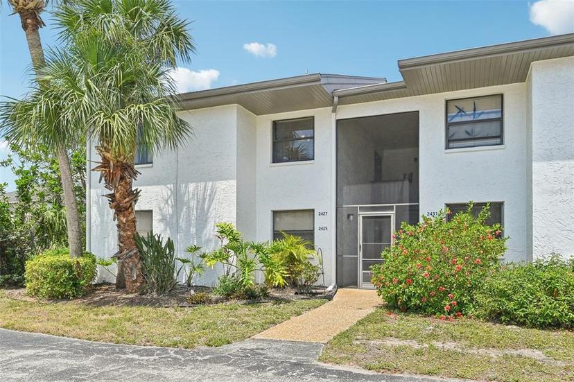 Picture of 2427 Twin Drive Unit 2, Sarasota FL 34234