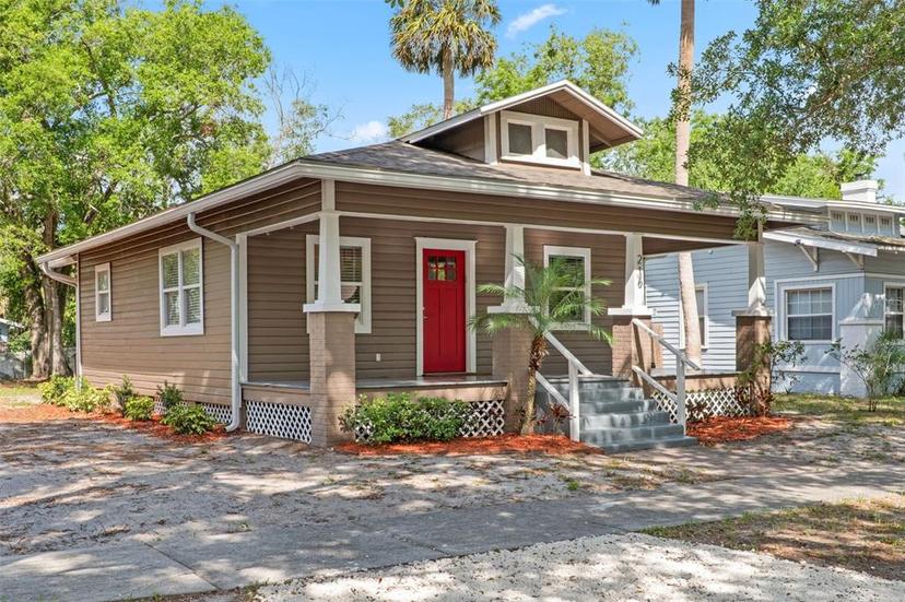 Picture of 216 S Holly Avenue, Sanford FL 32771