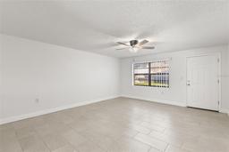 Picture of 2131 Ridge Road S Unit 130, Largo, FL 33778