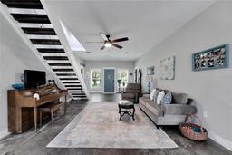 Picture of 9019 S County Line Road, Lithia, FL 33547
