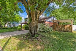 Picture of 7902 River Ridge Drive, Temple Terrace, FL 33637