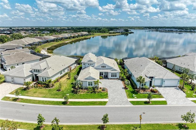 Picture of 8067 Waterbend Trail, Sarasota FL 34240