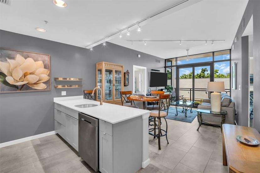 Picture of 400 4Th Avenue S Unit 401, St Petersburg FL 33701