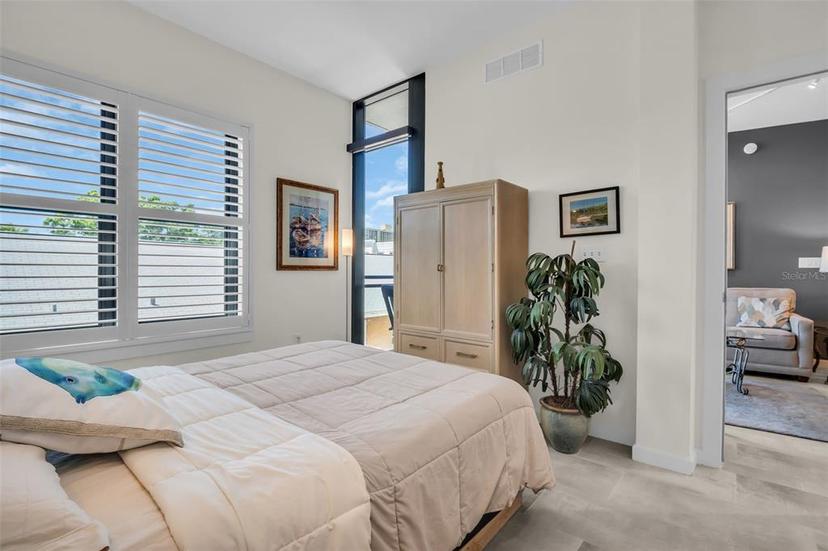 Picture of 400 4Th Avenue S Unit 401, St Petersburg FL 33701