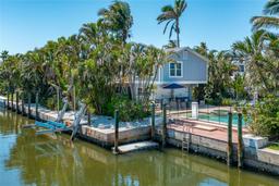 Picture of 750 Tarawitt Drive, Longboat Key, FL 34228
