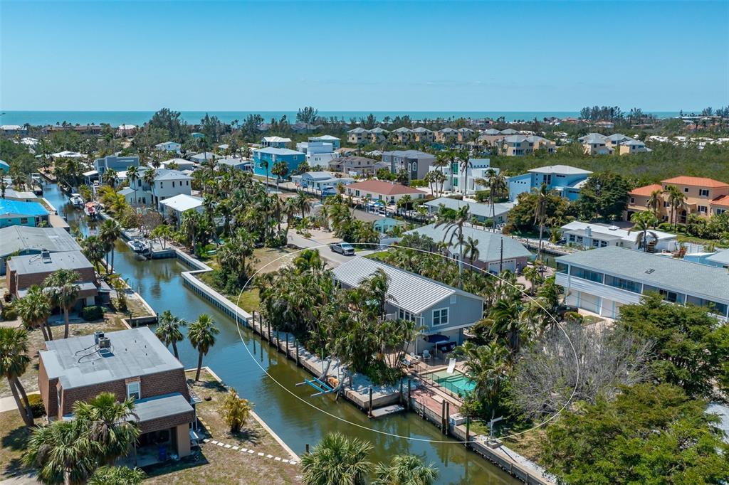 Picture of 750 Tarawitt Drive, Longboat Key, FL 34228