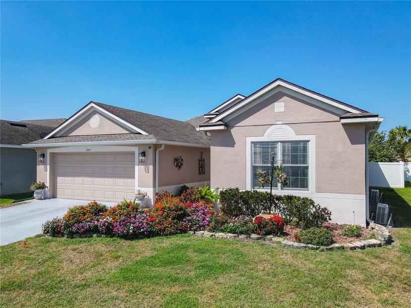 Picture of 2977 White Cedar Circle, Kissimmee FL 34741