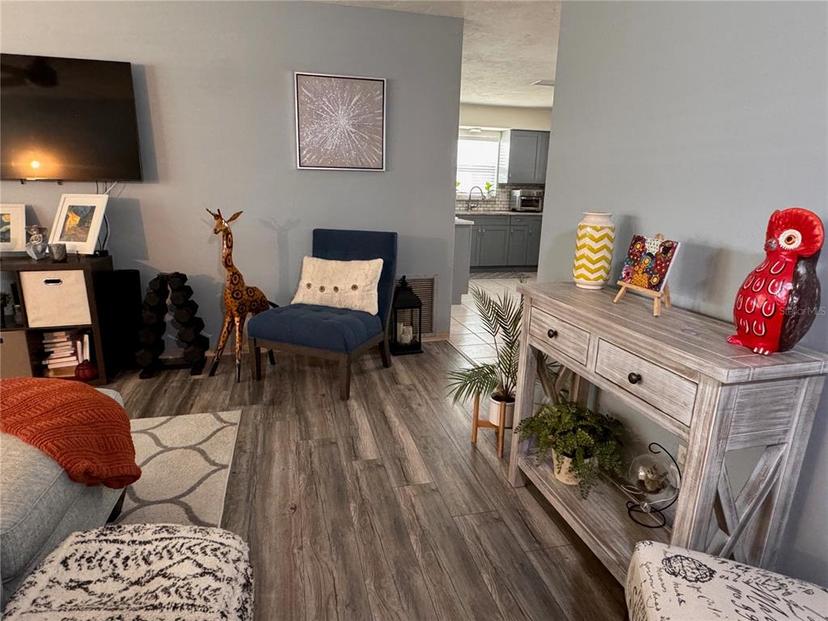 Picture of 3471 40Th Way N, St Petersburg FL 33713