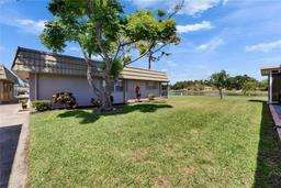 Picture of 201 Kings Boulevard Unit 19, Sun City Center, FL 33573