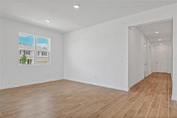 Picture of 1654 Sugarbelle Circle, Mascotte, FL 34753