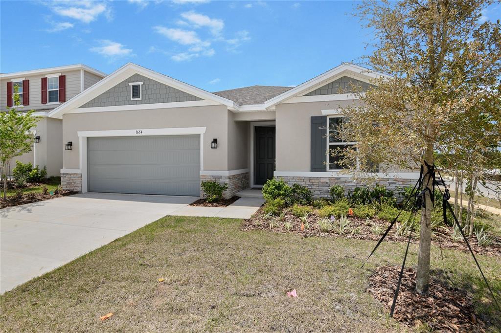 Picture of 1654 Sugarbelle Circle, Mascotte, FL 34753