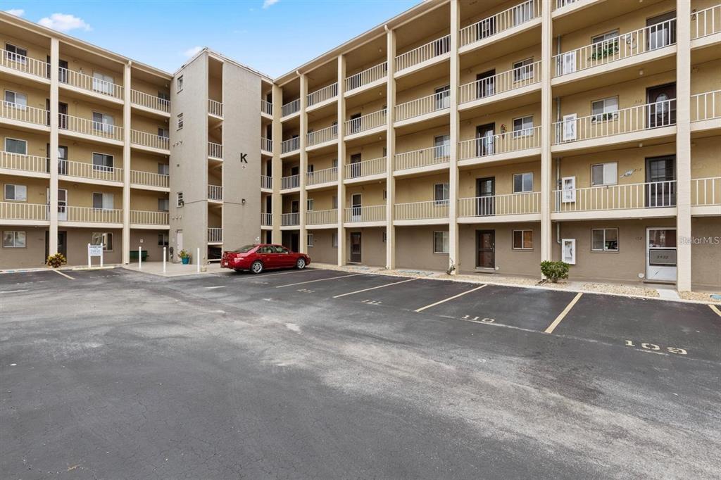 Picture of 3516 Lake Bayshore Drive Unit K109, Bradenton, FL 34205