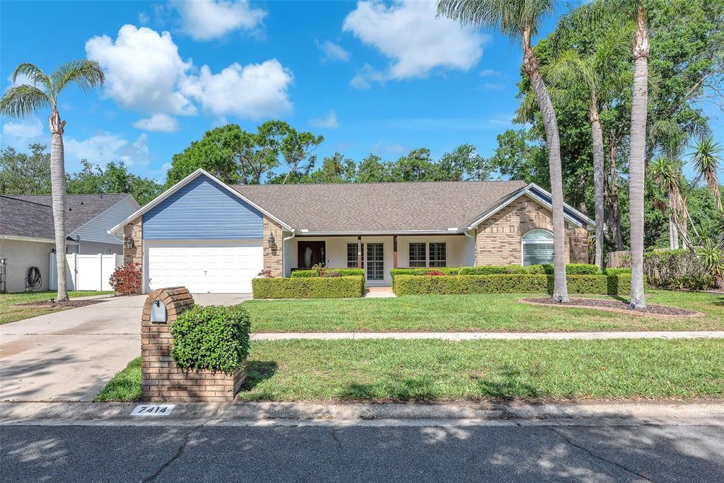 Picture of 7414 Mint Julep Drive, Riverview, FL 33578