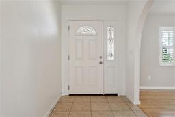 Picture of 8350 Monarch Circle, Seminole, FL 33772