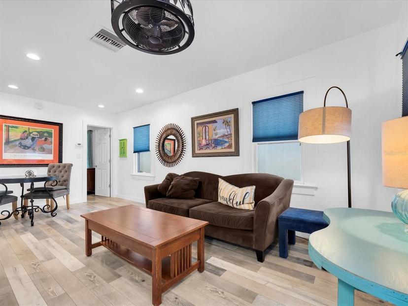 Picture of 111 25Th Street N, St Petersburg FL 33713