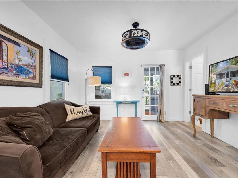 Picture of 111 25Th Street N, St Petersburg FL 33713