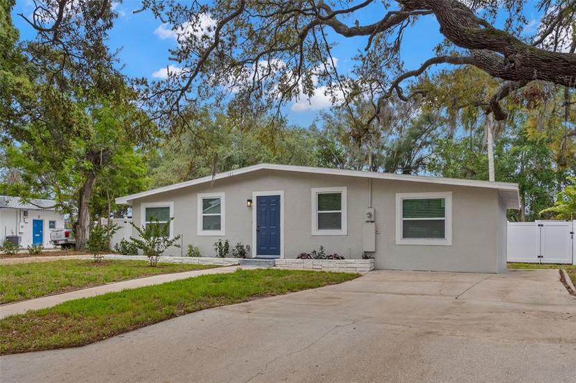 Picture of 121 Pennsylvania Avenue, Palm Harbor FL 34683