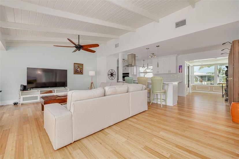 Picture of 2248 Edythe Drive, Dunedin FL 34698
