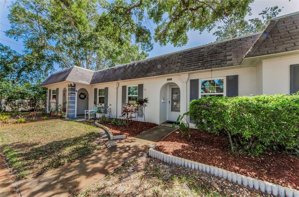 Picture of 4252 Sheldon Place Unit 4252, New Port Richey, FL 34652