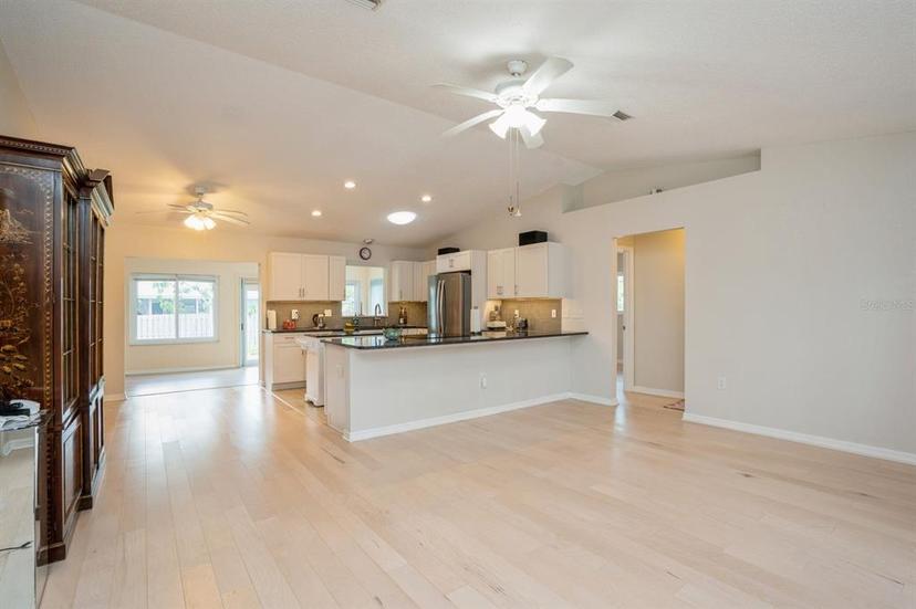 Picture of 413 Blackburn Road, Nokomis FL 34275