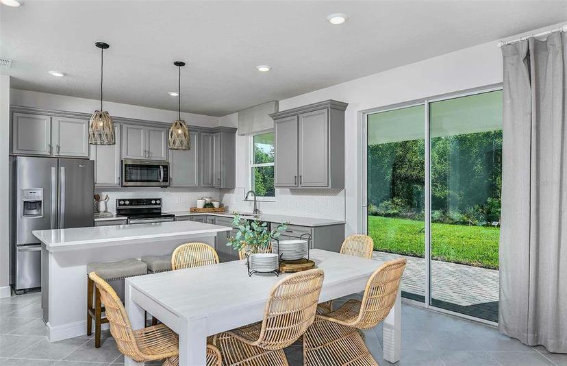 Picture of 9754 Redwood Heights Loop, Thonotosassa FL 33592