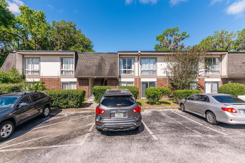 Picture of 1700 SW 16Th Court Unit M4, Gainesville, FL 32608