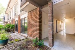 Picture of 1700 SW 16Th Court Unit M4, Gainesville, FL 32608