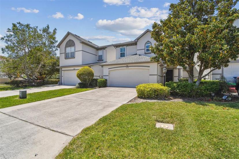 Picture of 10208 Dolce Vista Drive Ne, St Petersburg FL 33702