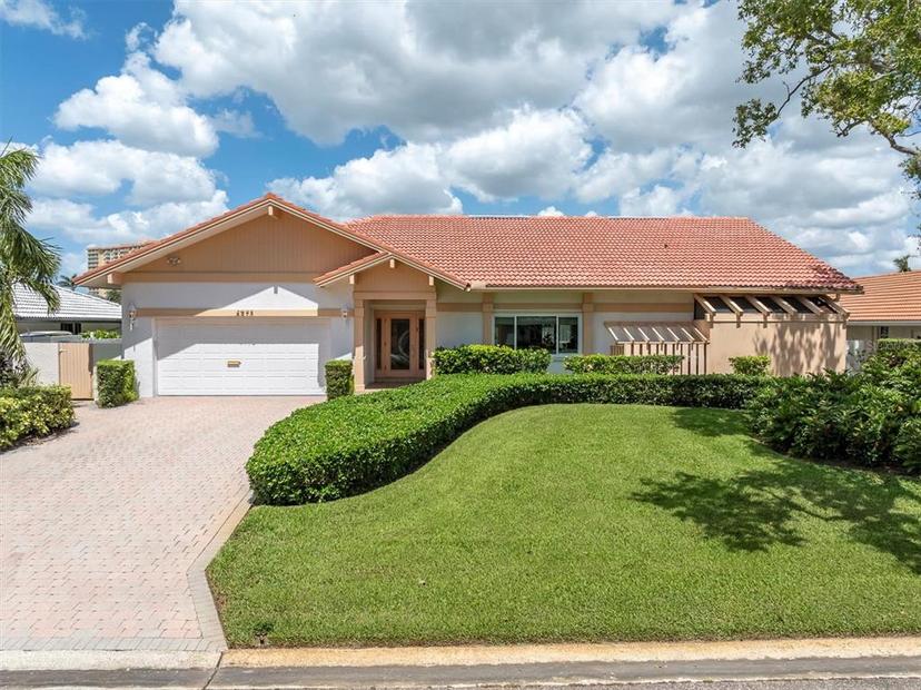 Picture of 4973 60Th Avenue S, St Petersburg FL 33715
