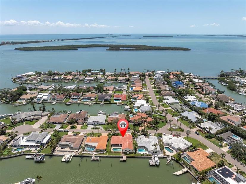 Picture of 4973 60Th Avenue S, St Petersburg FL 33715